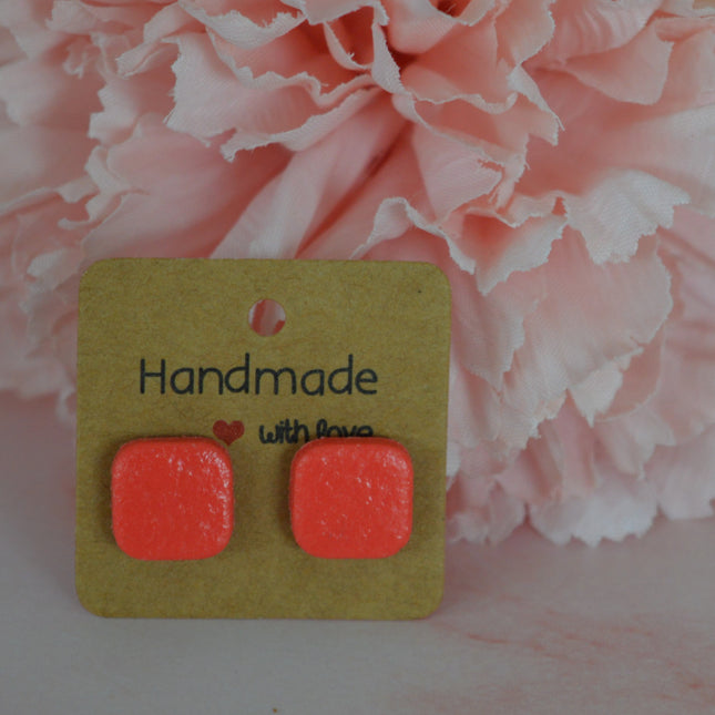 Harmony studs - Shiny Red Leather