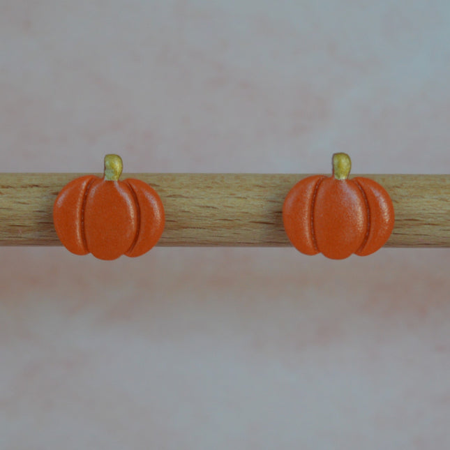 Petite Pumpkin studs
