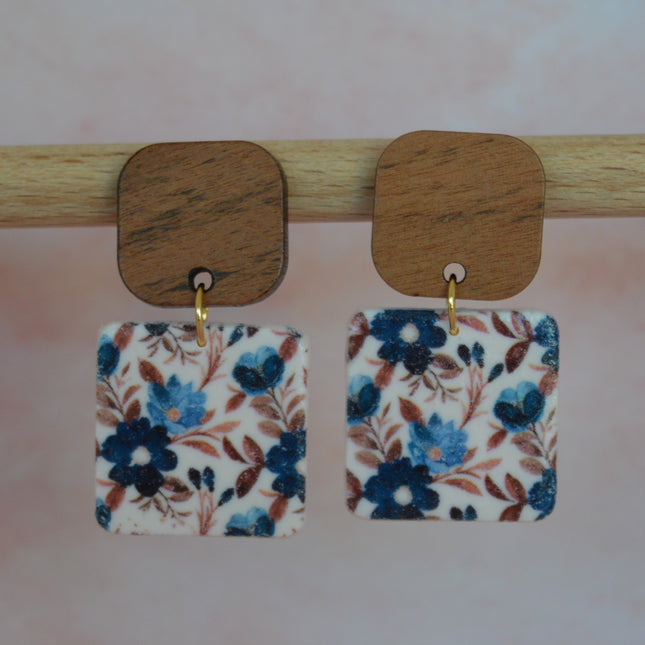 Timeless Tiles - Dark blue flowers