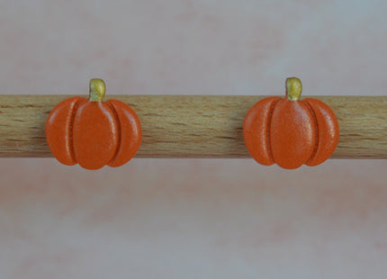 Petite Pumpkin studs